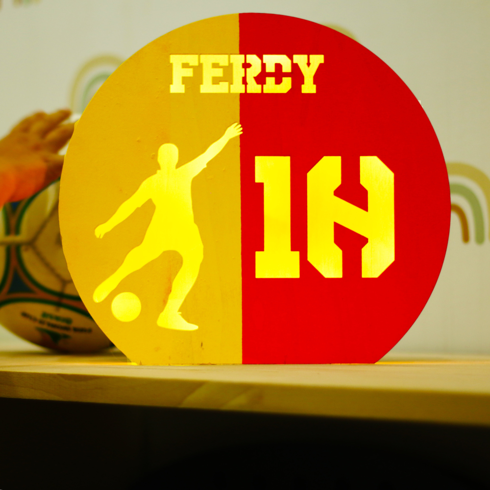 Lampada Tifoso Calcio Personalizzata In Legno