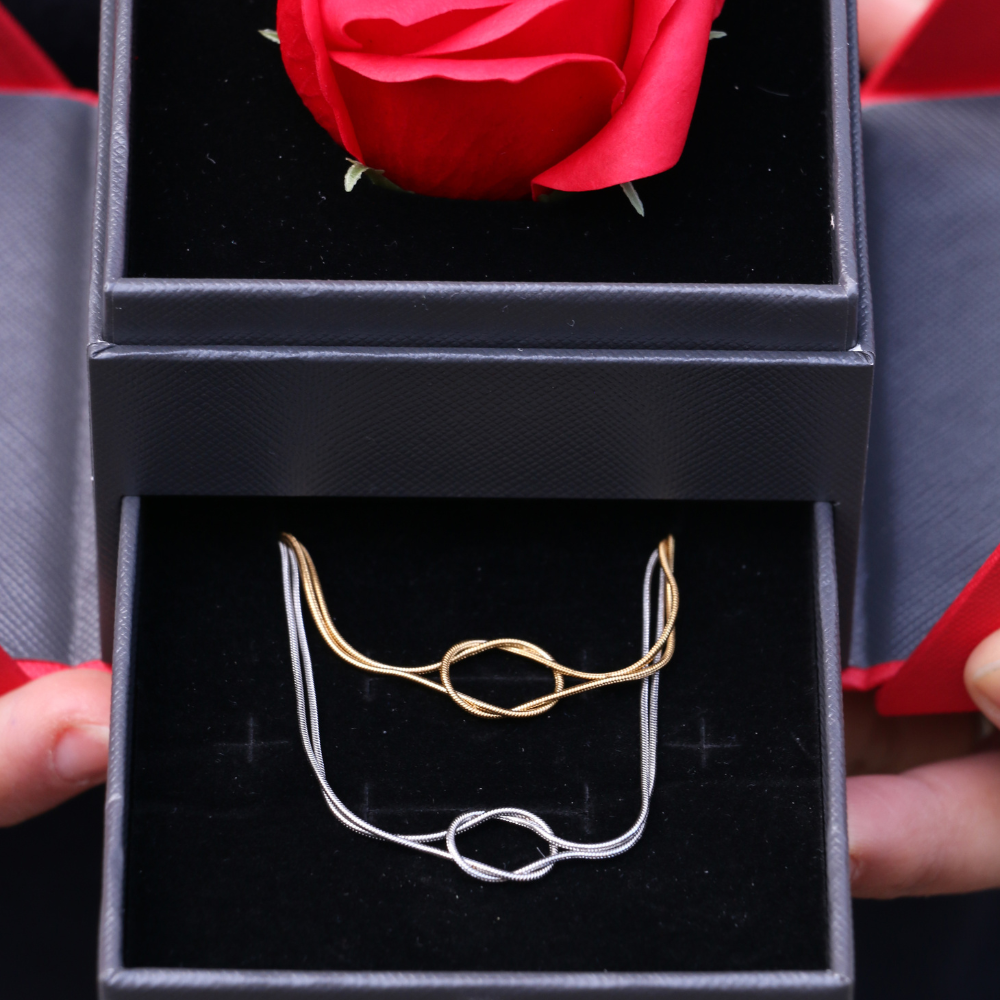 Collana Nodo Infinito (2 Catenine) - Confezione Regalo Con Rosa