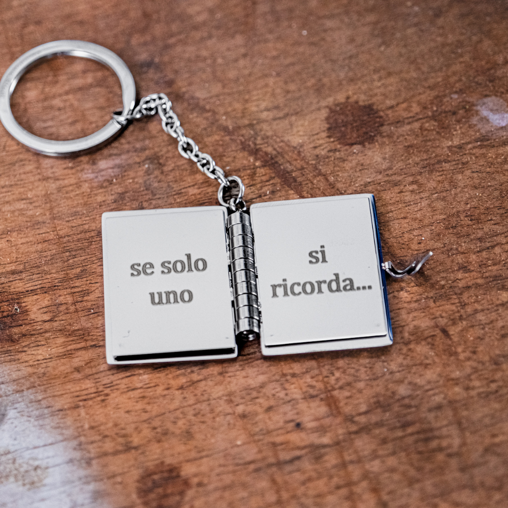 Portachiavi/Collana Book ~ Frase Silente (HP)