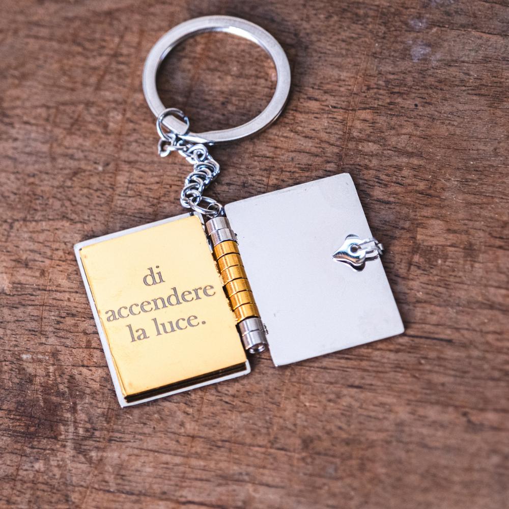 Portachiavi/Collana Book ~ Frase Silente (HP)